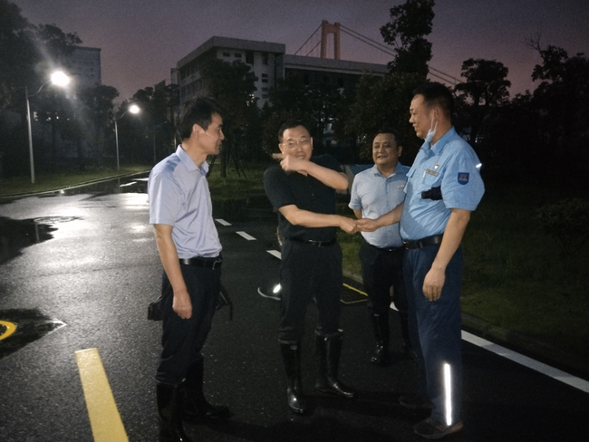 问鼎游戏娱乐平台