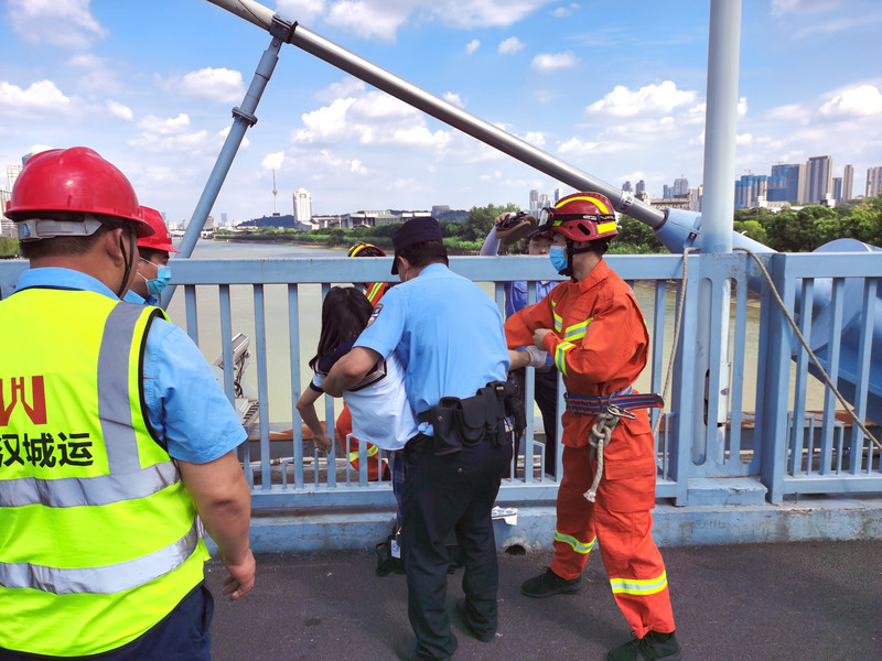 问鼎游戏娱乐平台