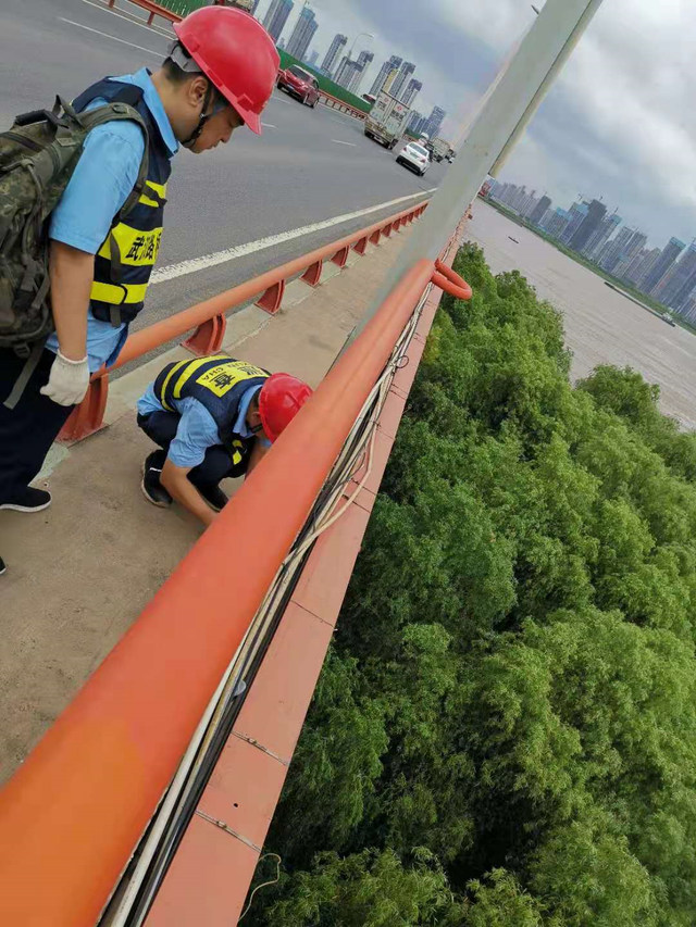 问鼎游戏娱乐平台