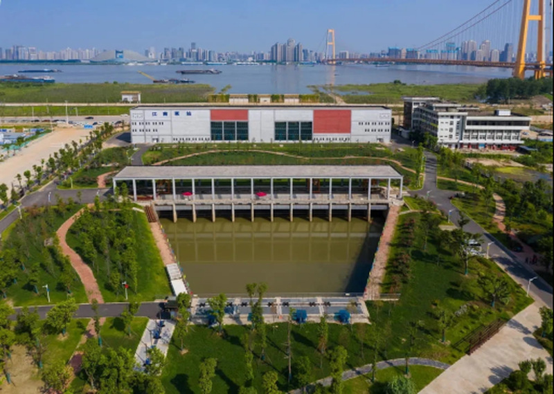 问鼎游戏娱乐平台