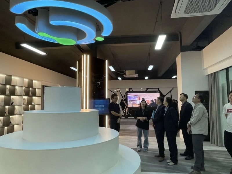 问鼎游戏娱乐平台