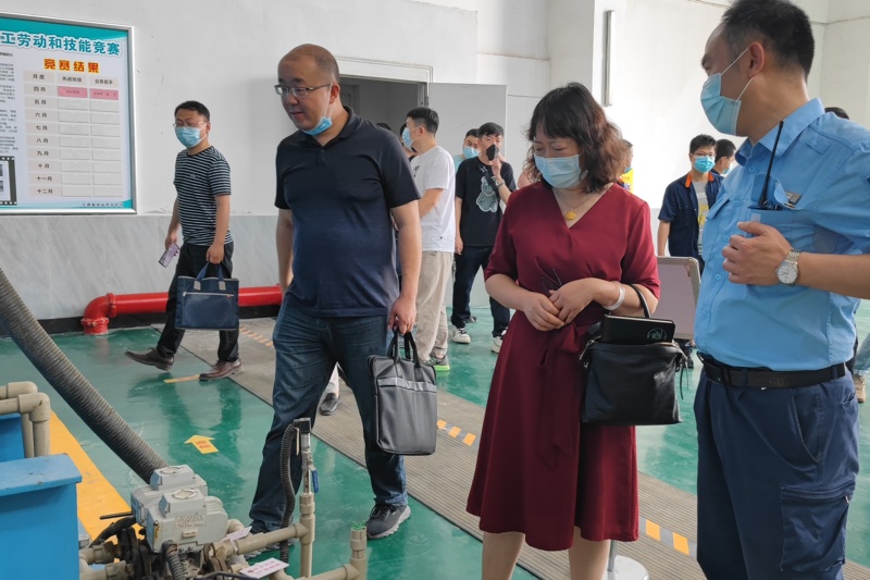 问鼎游戏娱乐平台