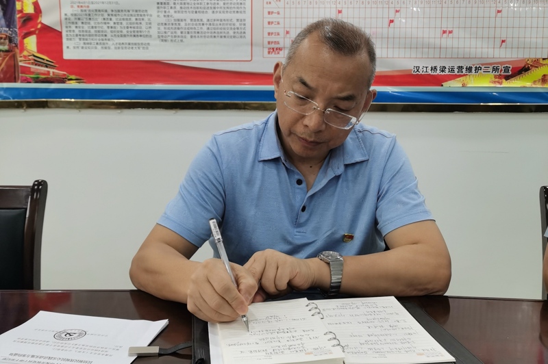 问鼎游戏娱乐平台