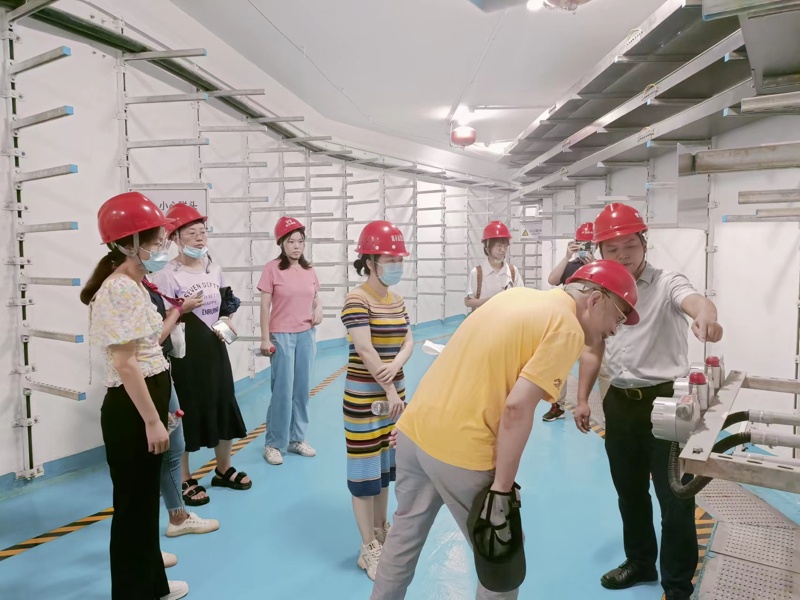 问鼎游戏娱乐平台