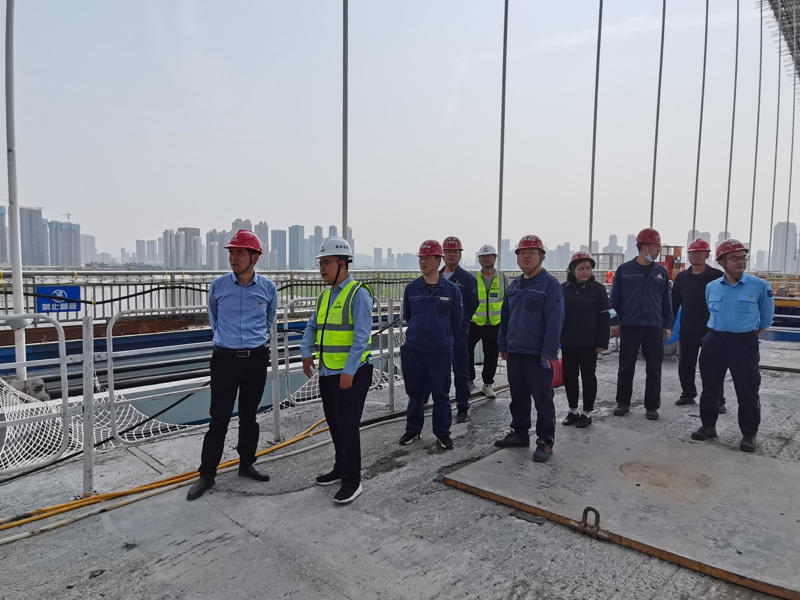 问鼎游戏娱乐平台