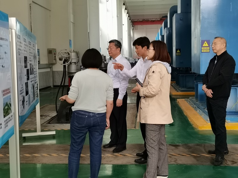 问鼎游戏娱乐平台