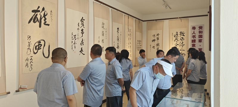 问鼎游戏娱乐平台