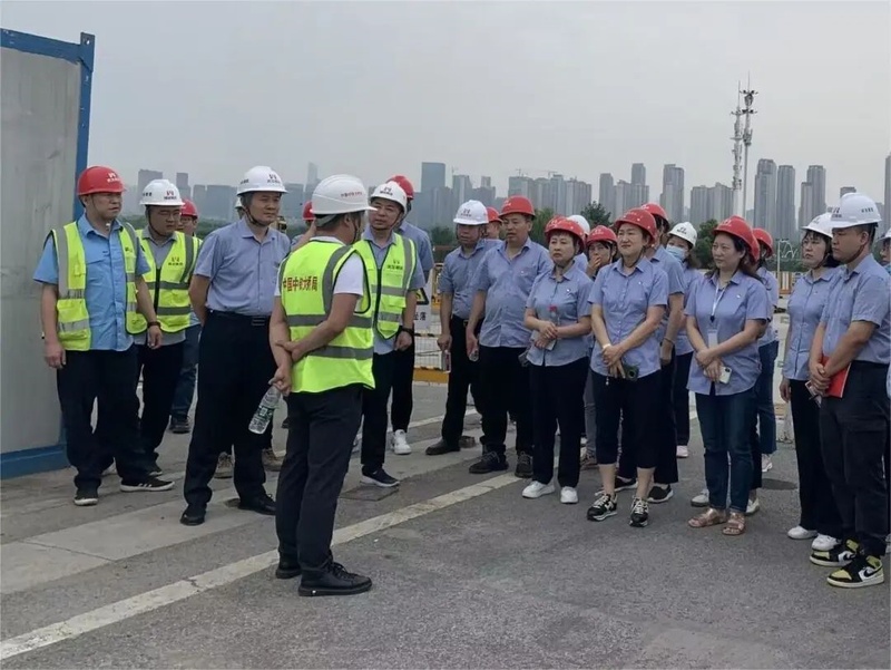 问鼎游戏娱乐平台