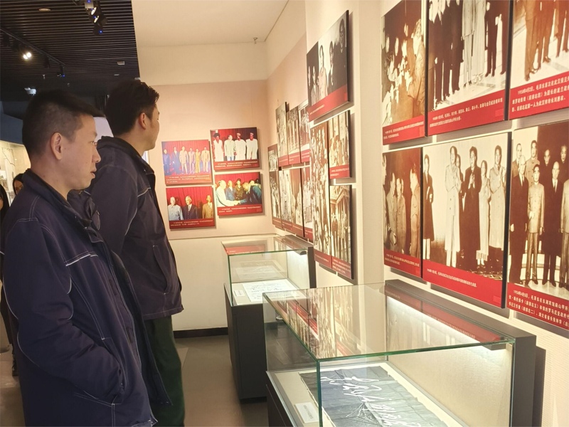 问鼎游戏娱乐平台